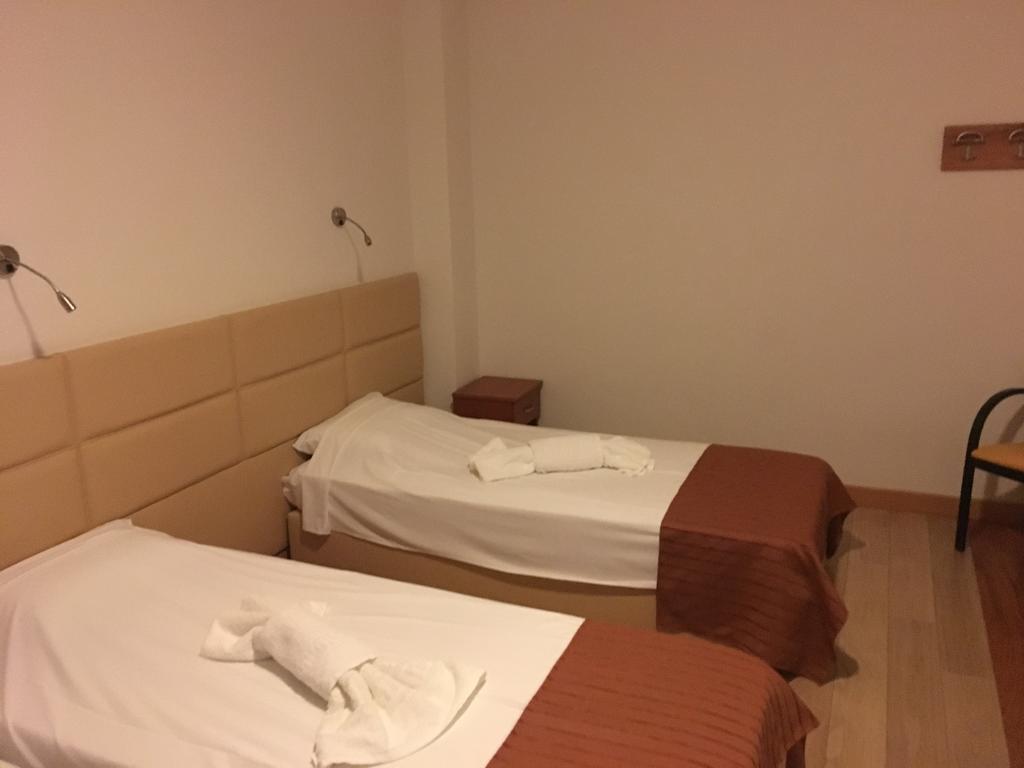Aitheron Hotel Air Park Zervi Экстерьер фото
